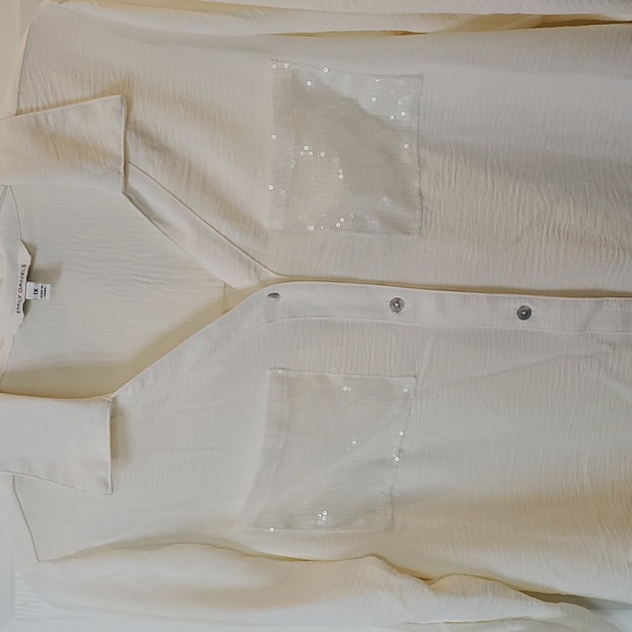 Emily Daniel's Woman's Plus Button Down Blouse 1X - Picture 2 of 6